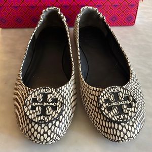 ❌❌SOLD❌❌Tory Burch travel ballet in king cobra